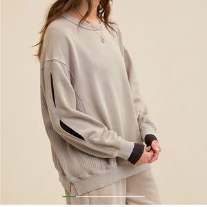 Aerie Beige Oversized Tres Chic Sweatshirt with Keyhole Sleeves Size Large